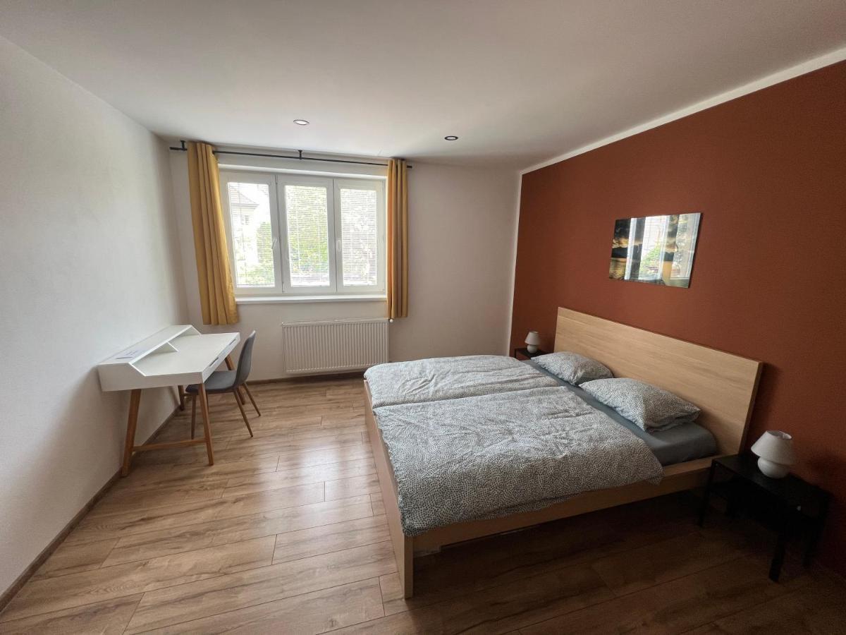 Elegantny Byt V Srdci Mesta Trenčín エクステリア 写真