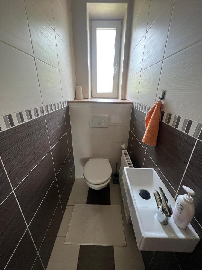 Elegantny Byt V Srdci Mesta Trenčín エクステリア 写真